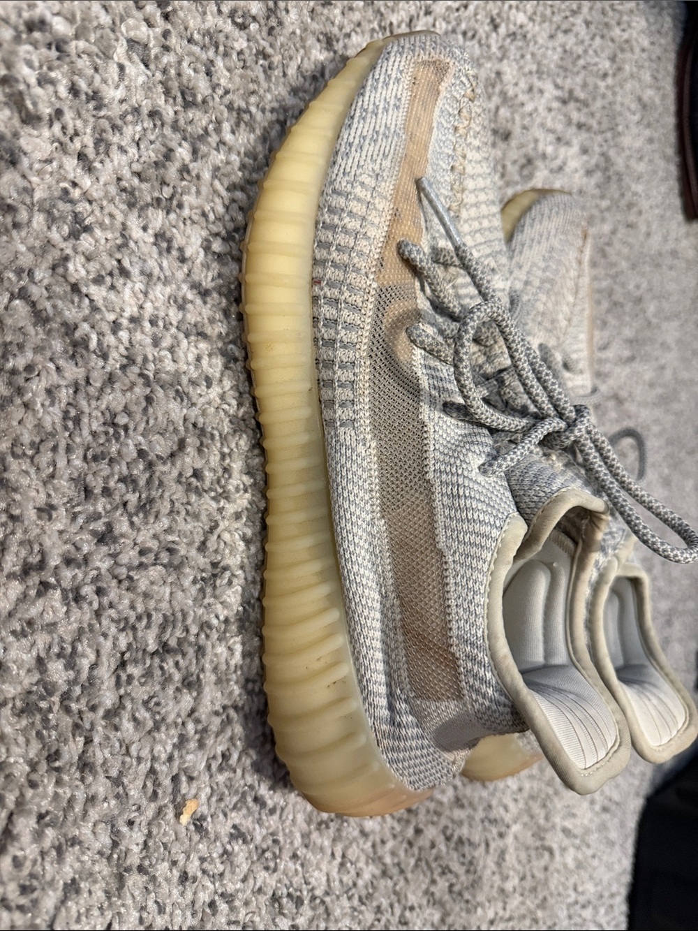 Yeezy Boost 350 V2